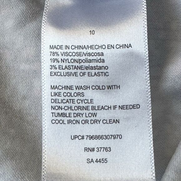 Rafaella Comfort Bermuda Shorts  Floral Sz 10 Stretchy Multicolor Elastic Waist - Picture 6 of 6